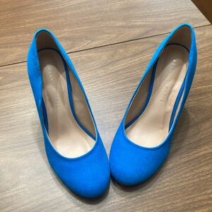 NWOT Kelly & Katie “coderno” blue heels size 6.5